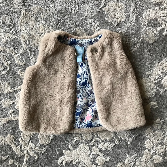 GAP Other - Fur Gap vest